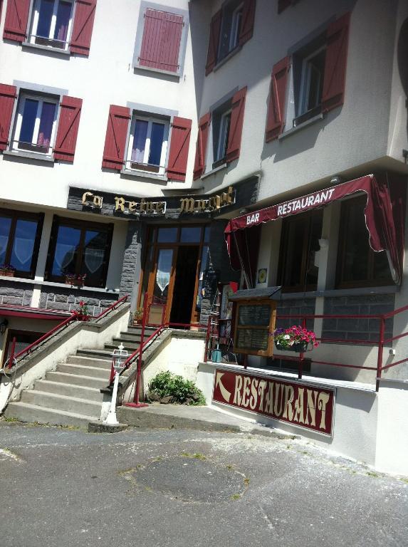 Hotel Restaurant La Reine Margot La Tour-dʼAuvergne Kültér fotó